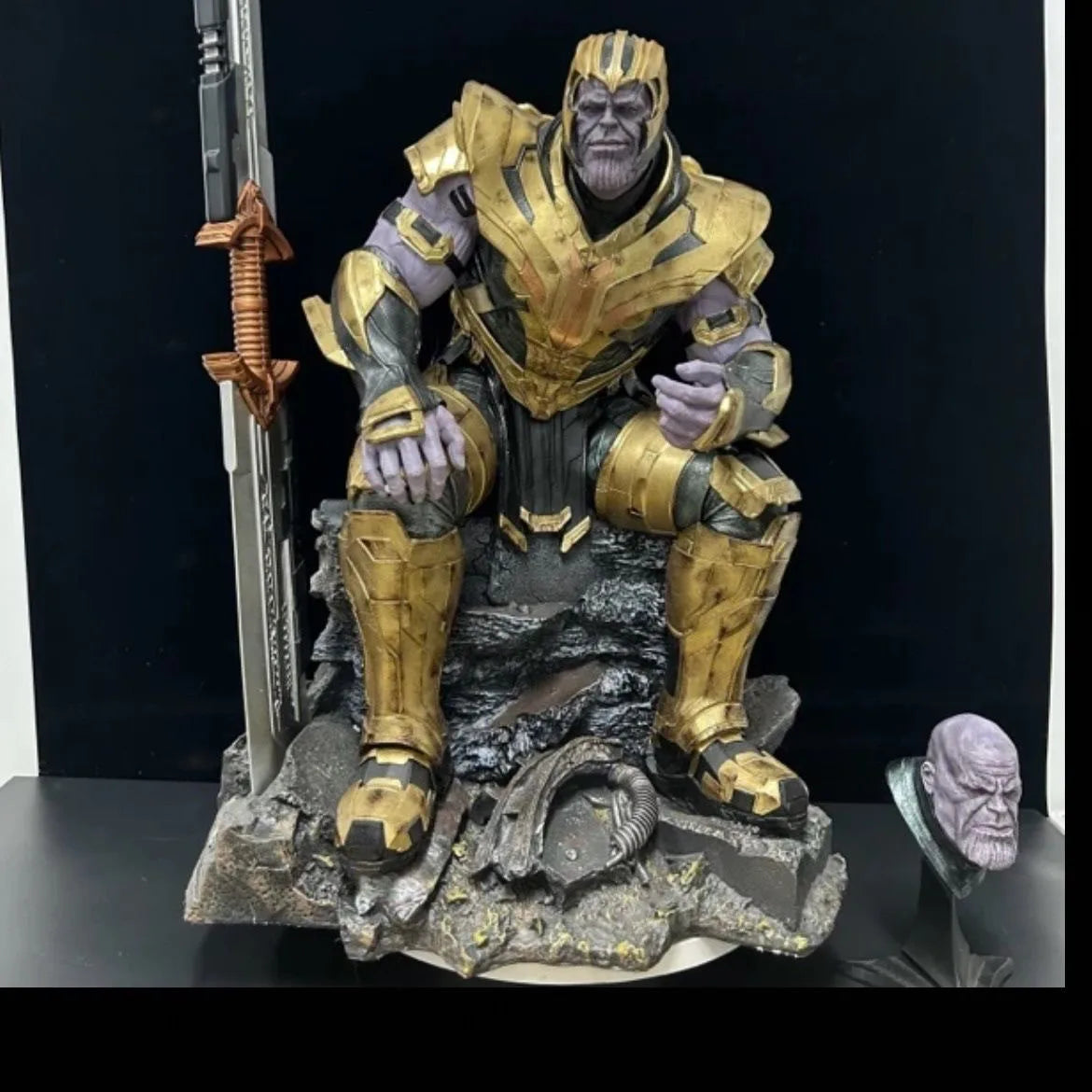 1/4 The Avengers Figure Thanos Sitting Posture Magnetic Suction Anime Model Resin Desktop Ornament Decorations Kids Toys Gifts