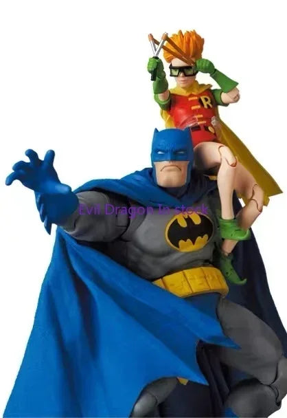 In Stock 100% Original Mafex BATMAN BLUE ROBIN The Dark Knight Returns Reprint in Stock Anime Action Collection Figures