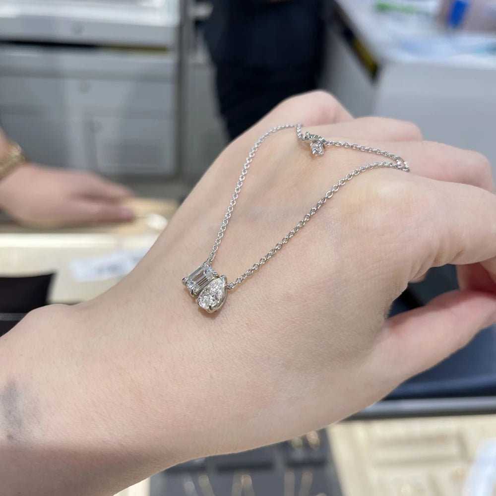 5 Karat Radiant/Smaragd-Moissanit-Diamant-Anhänger-Halskette für Damen, zertifiziertes 925er Silber, 2-Stein-Schlüsselbein-Halskette