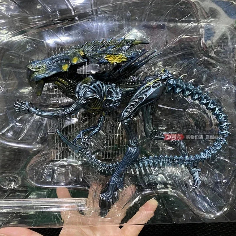 In Stock Hiya  Alien Queen Mother Queen 1:18 Giant Movie Version Super Mobile Model Toys