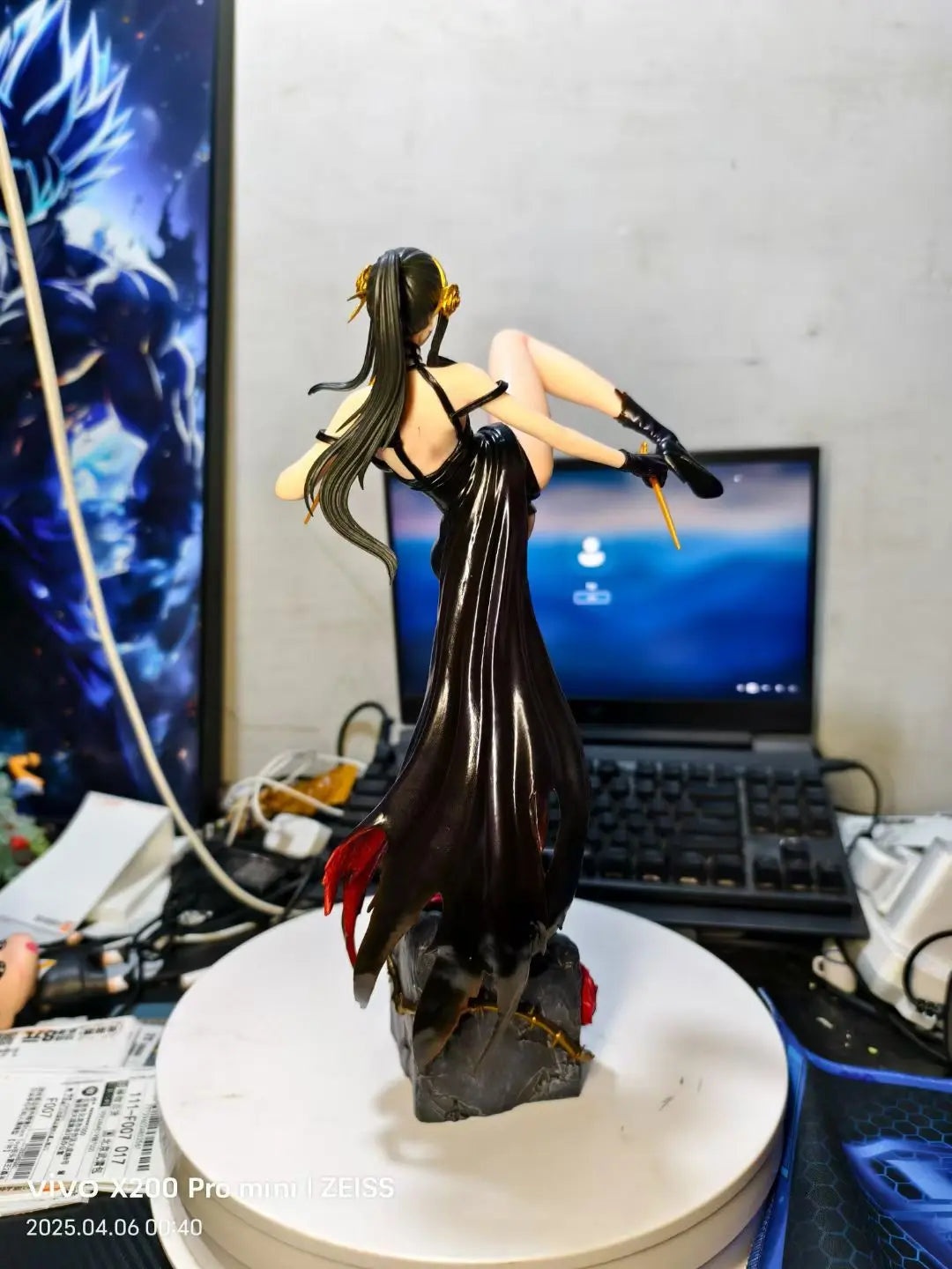 37cm SPY FAMILY Anime Figure Yor Forger Figures Collectible Model Toys Yor Forger Beautiful Girl Desk Decor Boys Customized toys