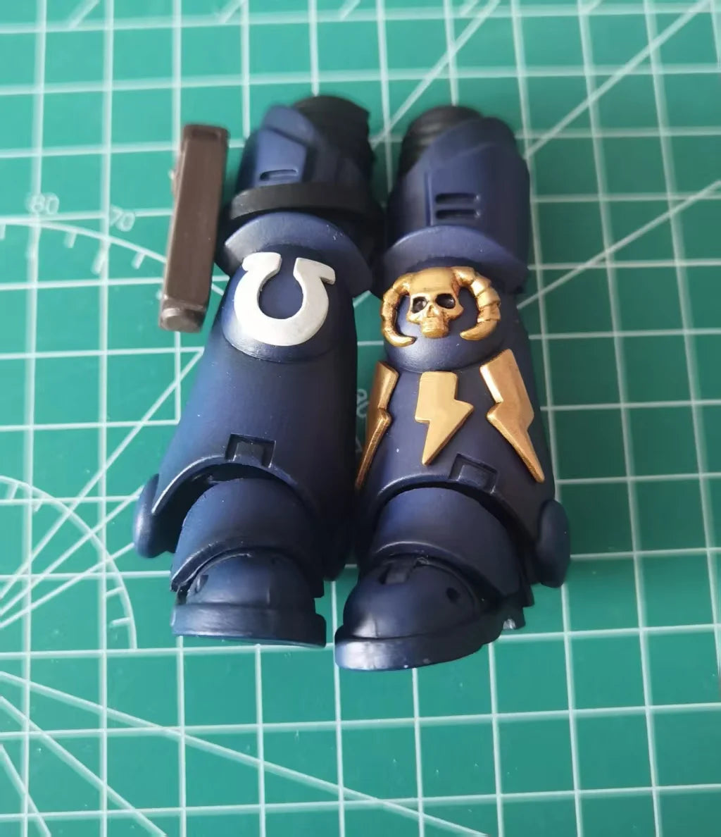 Joytoy Warhammer 40K Action Figures  1/18 Ultramarines Chief Librarian Tigurius
