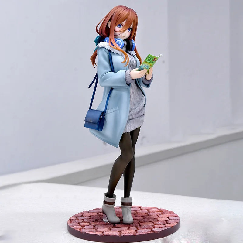 New 25cm The Quintessential Quintuplets Anime Figure Nakano Miku Dating Style Model PVc Desktop Decorative Toy Present