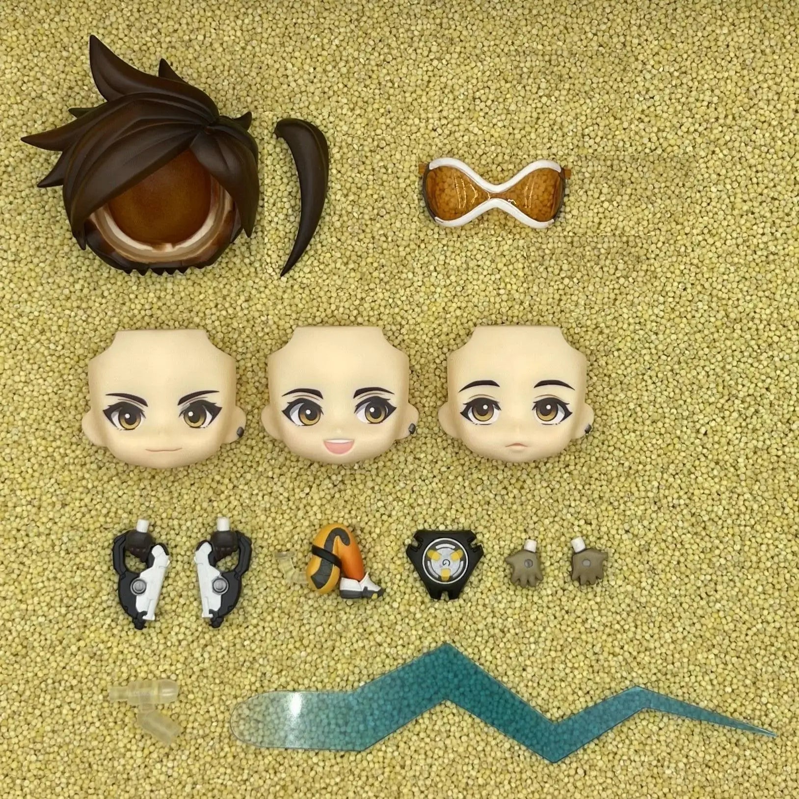 shouwangxianfeng GSC Clay Man Face doll face hair doll accessories