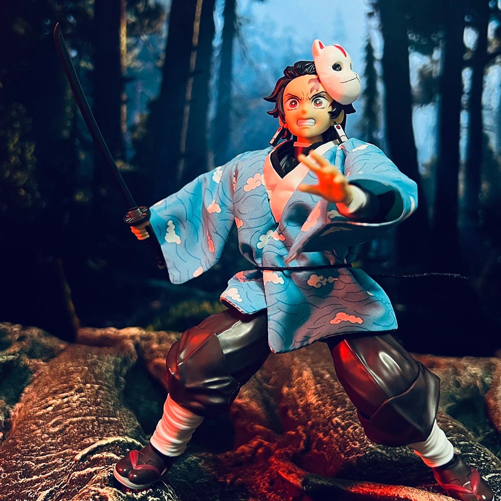 Demon Slayer Anime Shf Kamado Tanjirou Handmade Training clothes Built In Iron Wire Is Suitable for 1/12 Movable Humanoid Toy