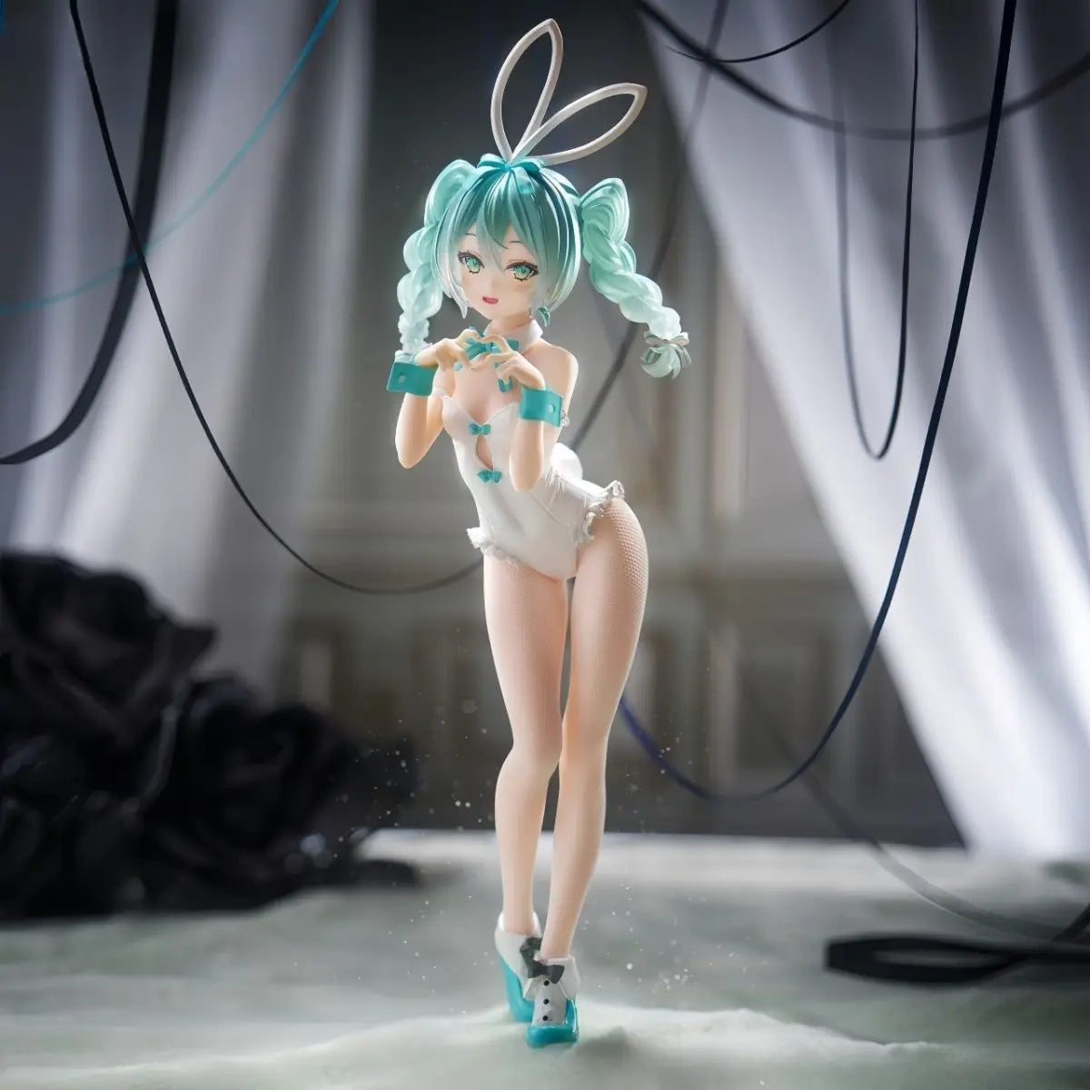 28cm Hatsune Miku Bunny Girl In Stockings Two Kinds Figure Model Statue Boys Collection Desktop Decoration Ornament Toys Gifts