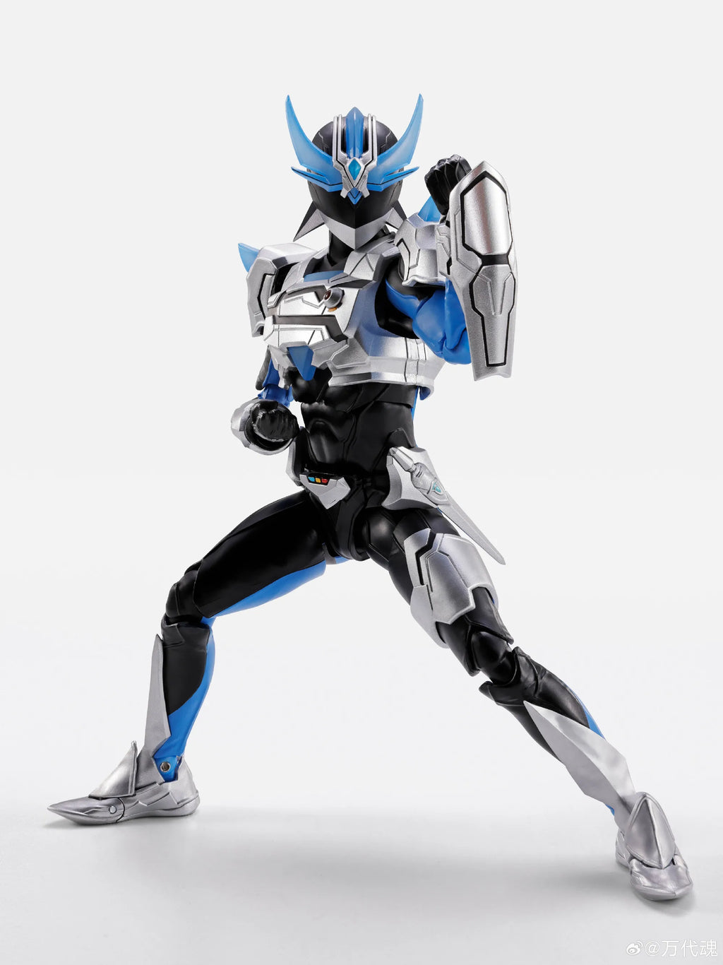 Original Genuine Product in Stock BANDAI S.H.Figuarts Wingman Girder Silhouette Authentic Figure Model