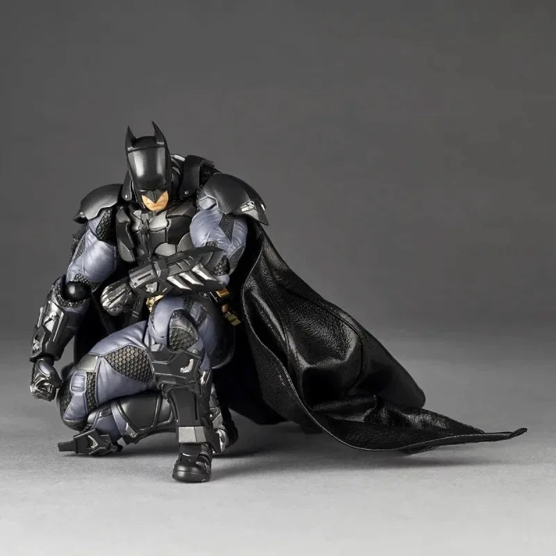 New KAIYODO Amazing Yamaguchi Revoltech Batman Arkham Knight Ver. Gk Figure Action Figure Collectible Model Toys Kids Gift