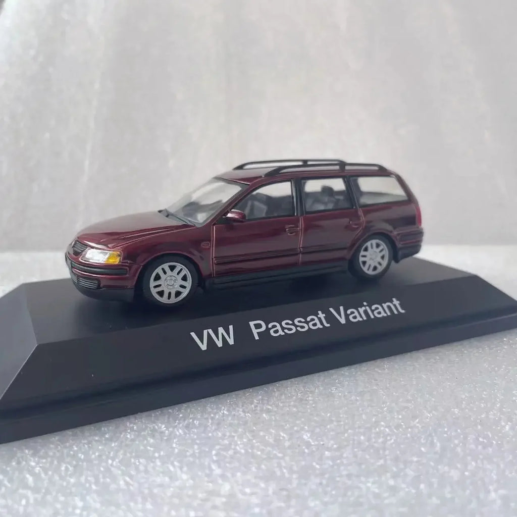 1:43 Мащабна симулационна кола Passat Variant B5, лят метал, спортна версия за пътуване, колекционерска серия, играчка кола, подарък за момче