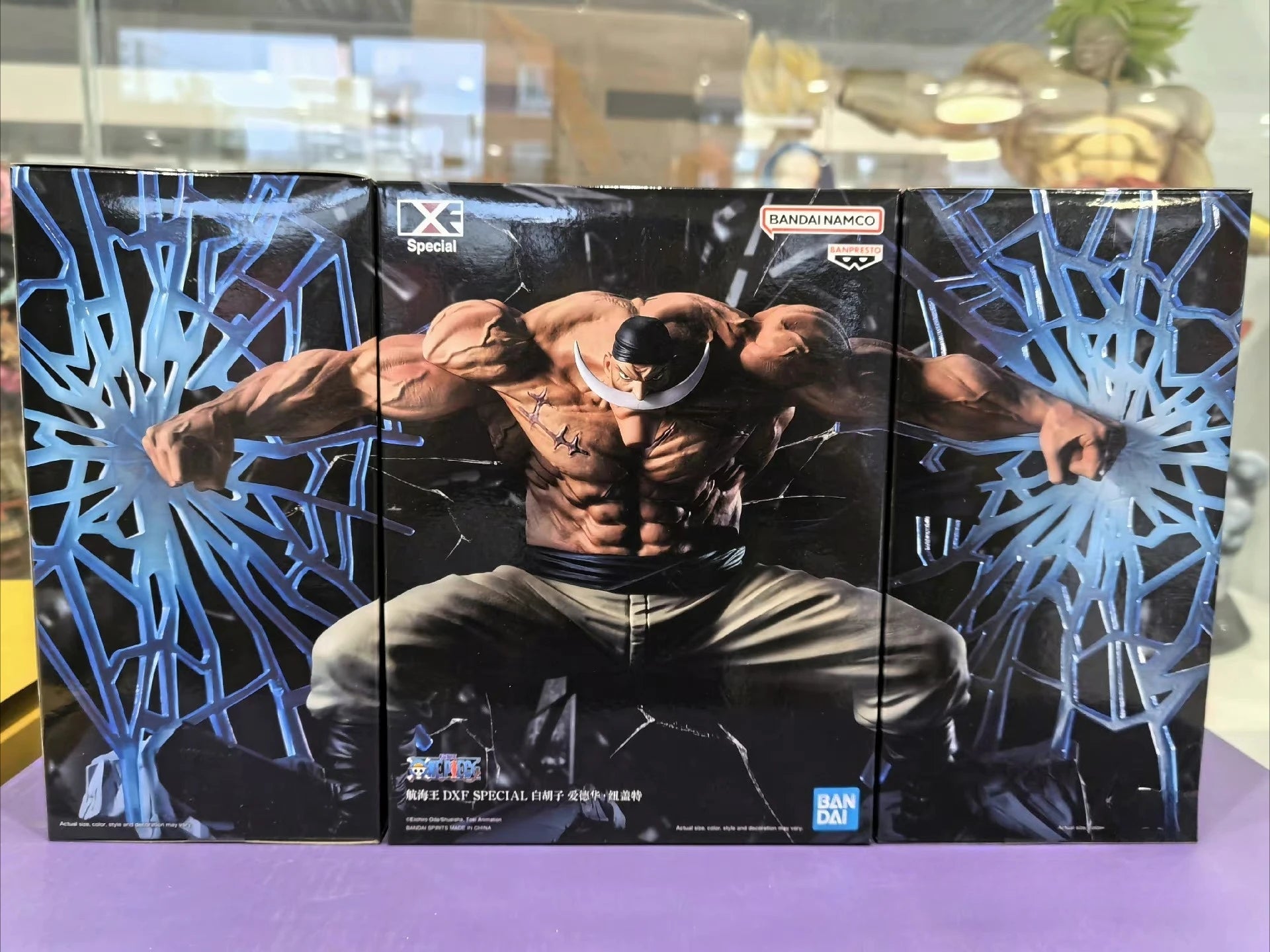 Bandai Original Box One Piece DXF SPECIAL Wano Country Set Sail Weißer Bart Desktop Ornamente Sammlung Geschenke