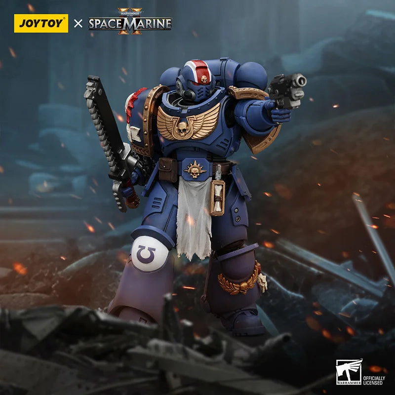 JOYTOY Warhammer 40K Ultramarines Lieutenant Titus 1:18 Action Figure with Articulated Joints Boys Hobby Collection Gifts