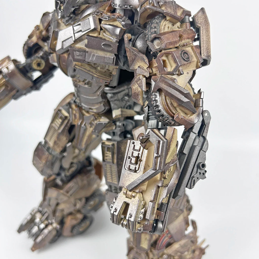 UT Transformion R-05 R05 33cm MG Tank Damaged Battle Damous Uniquetoys R 05 Robot Action Figure Collect Gifts