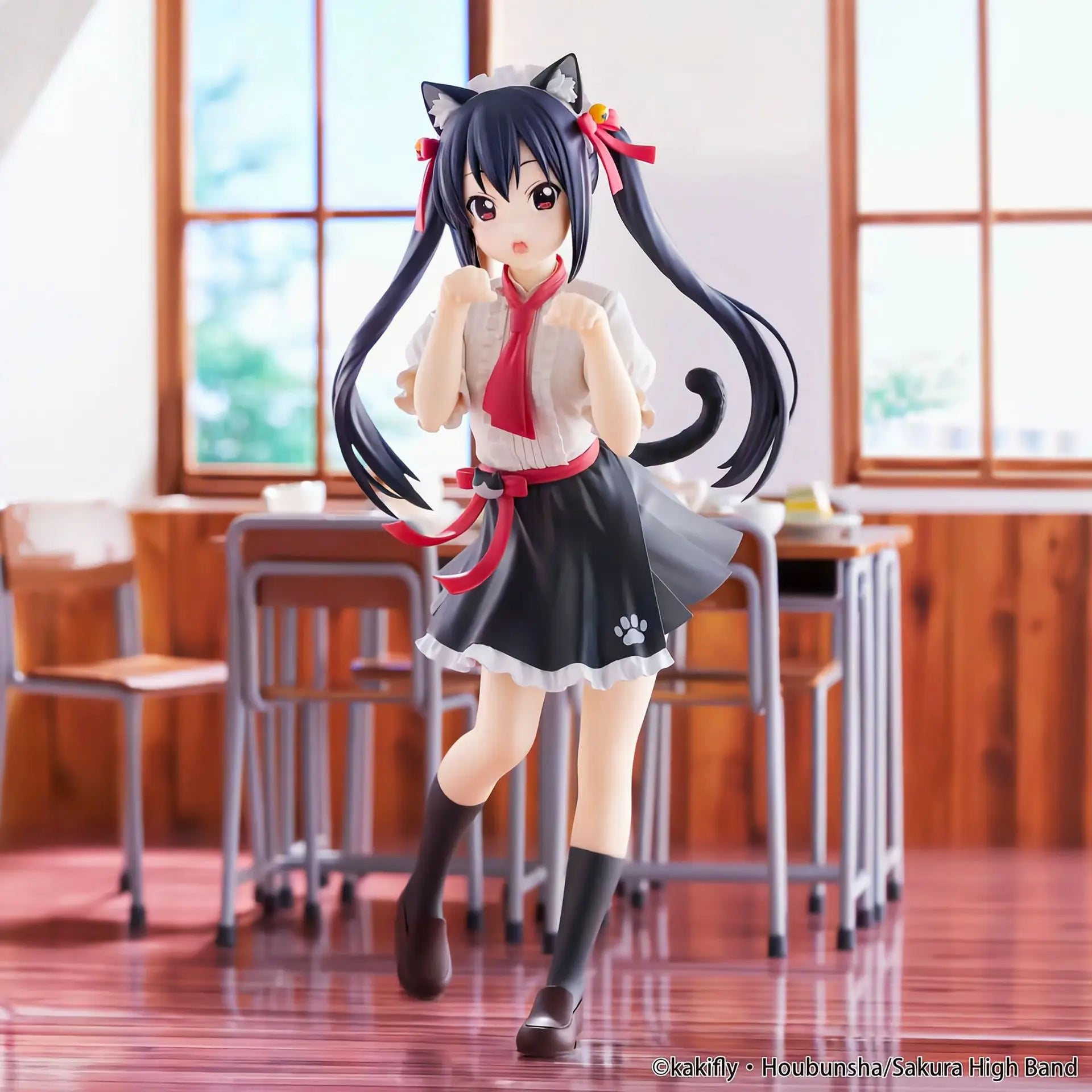 20cm K-ON Hirasawa Yui Nakano Azusa Cat Lap Milk Standing Anime Handmade Action Figures Desktop Case Decoration Ornament Gift