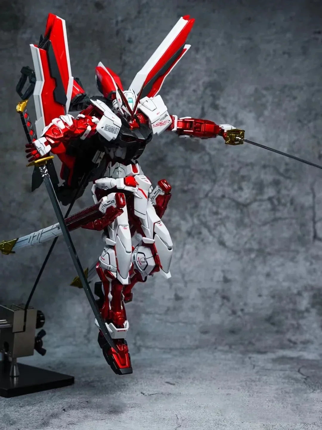 DABAN 6601 Astray Red Frame MB MBF-P02 MG 1/100 SEED DESTINY Model DIY Assembly Action Figures Anime Model Toy Gift Boyfriend