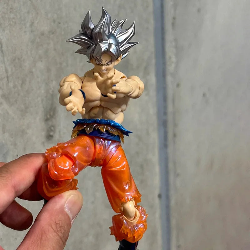 In Stock BANDAI S.H.Figuarts Series Son Goku Ultra Instinct Articulated Action Figure PVC Material Transcendent Limit Break Form