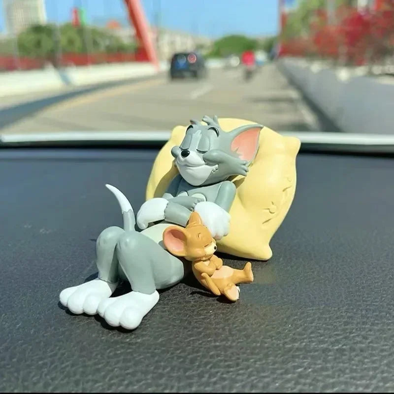 Toms and Jerrys Action Figures Model Children Doll Car Ornaments Desktop Ornament Collection Gift Toy