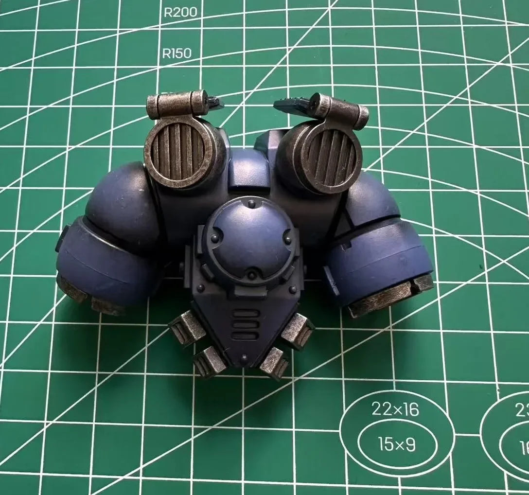 JOYTOY Warhammer 40K 1/18 Екшън фигурки Uitramarines лейтенант Титус Модел играчка момче подаръци 3.75 инча
