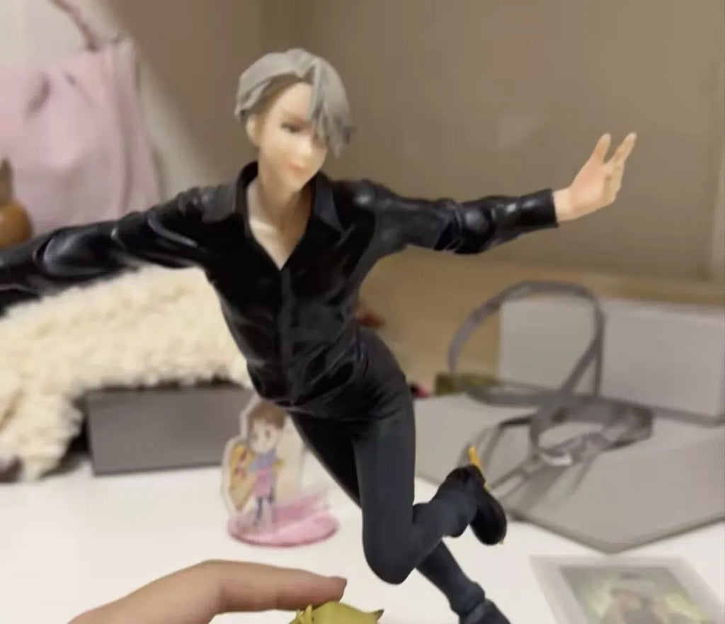 In Stock Original Genuine YURI!!! on ICE MegaHouse Victor Nikiforov Action Figure Character Animation Character Model Toy Doll