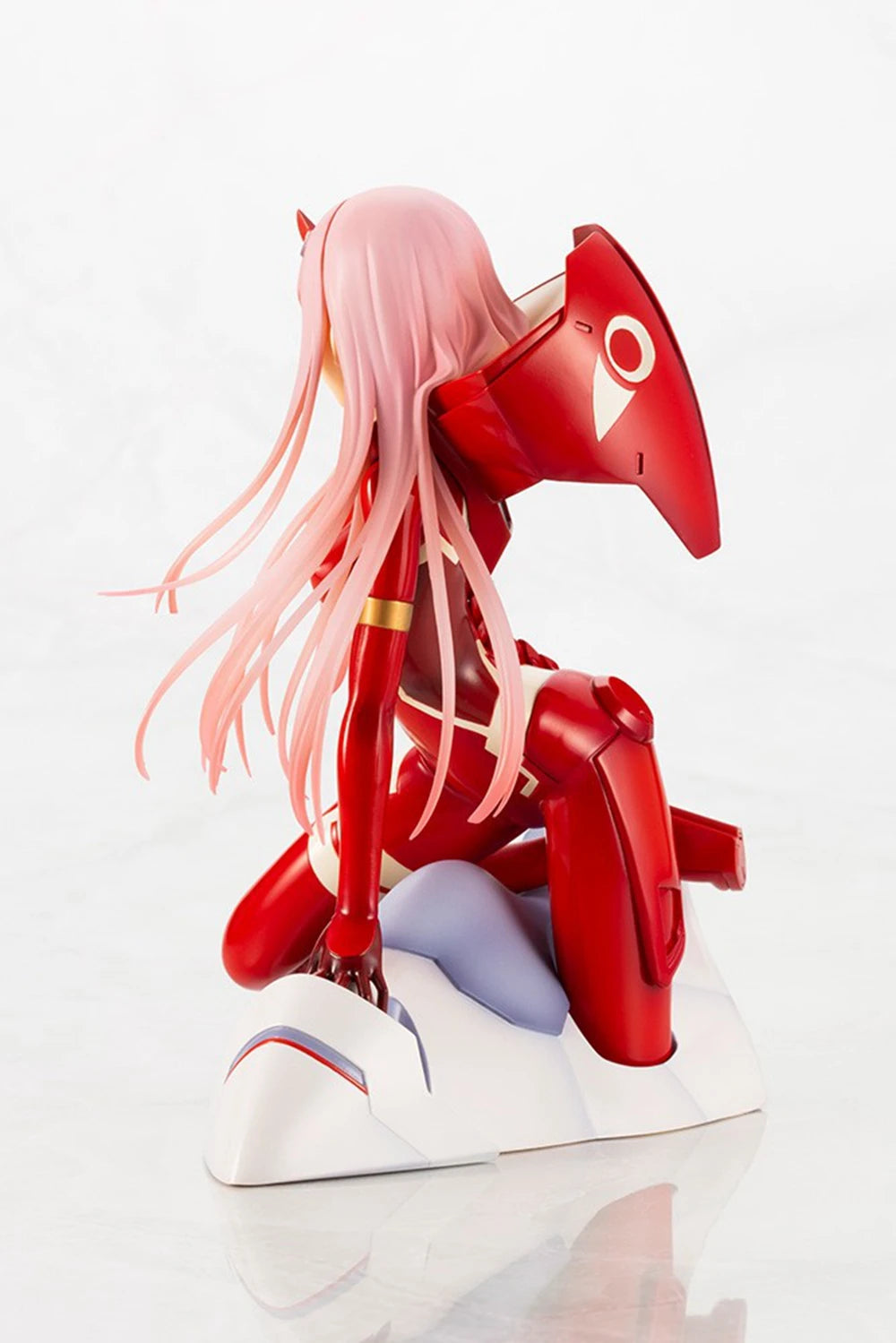 16.5CM Anime Darling in the FranXX Zero Two 1/7 02 Battle Suit Kneeling Scene Model Toy Gift Collection Action Figure PVC
