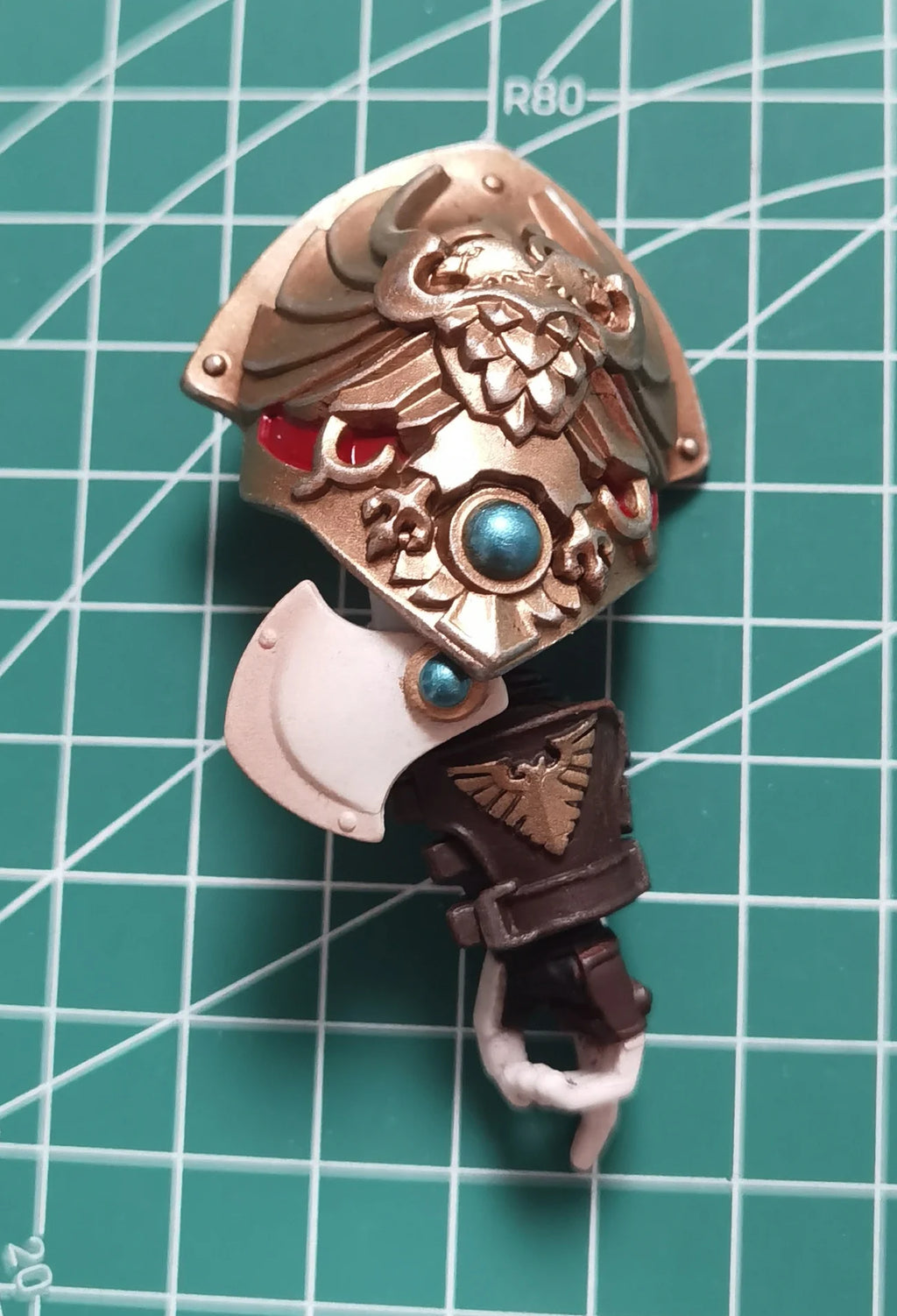 JOYTOY Warhammer 1/18 Actionfiguren Adeptus Custodes Solar Watch Custodian Guard Vexilus Praetor Modell Toy Boy Geschenke 3,75 Zoll