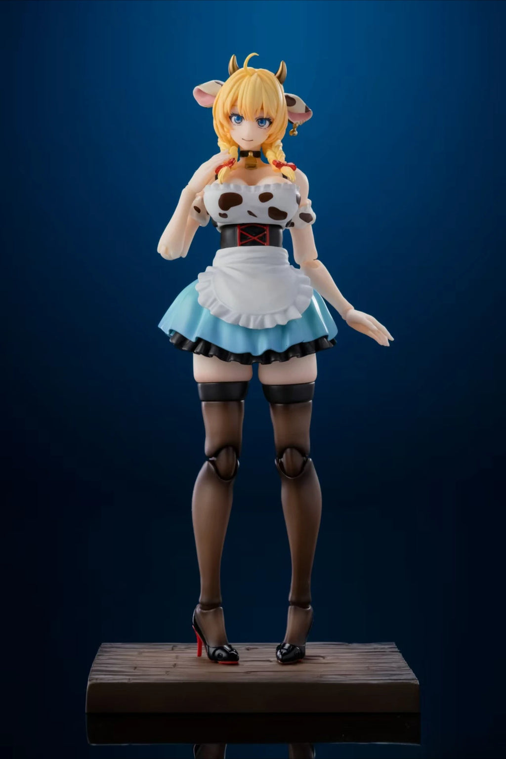 LADoTOYS ERA-003 Daisy Taurus Action Figure Model Toy Waitress Ver. Beer Sexy Girl with Magnetic Attraction Figure Collect Gifts