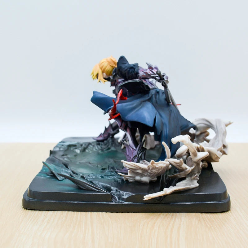 13cm Fate/Grand Order Altria Pendragon Anime Figure Fate/stay night Saber Alter Action Figure Collectible Model Doll Toys Gifts