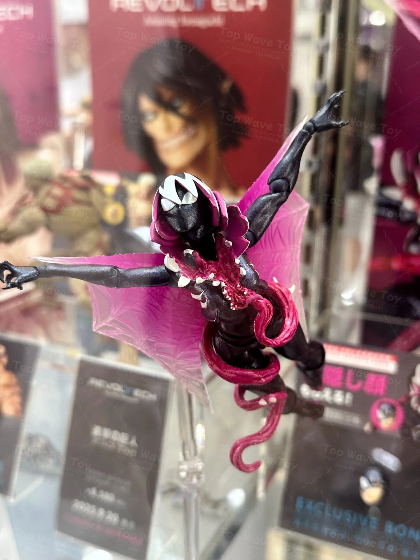 2025 New In Stock Original Kaiyodo Venom Gwen Revoltech AMAZING YAMAGUCHI Spider Gwen Comics Anime Action Figure Collection