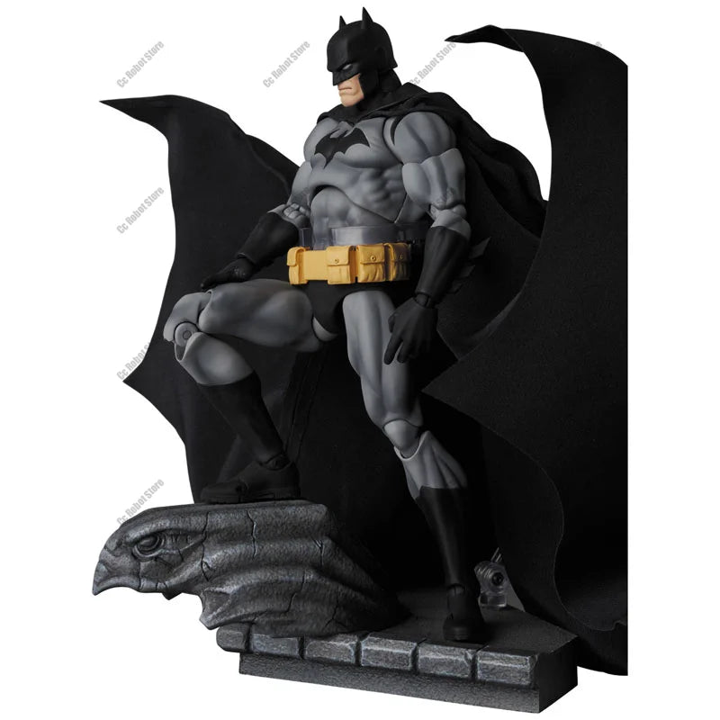 Original Hot Sale MAFEX 126 Batman HUSH Black Version Anime Collectible Action Figure Model Gift Toy in Stock
