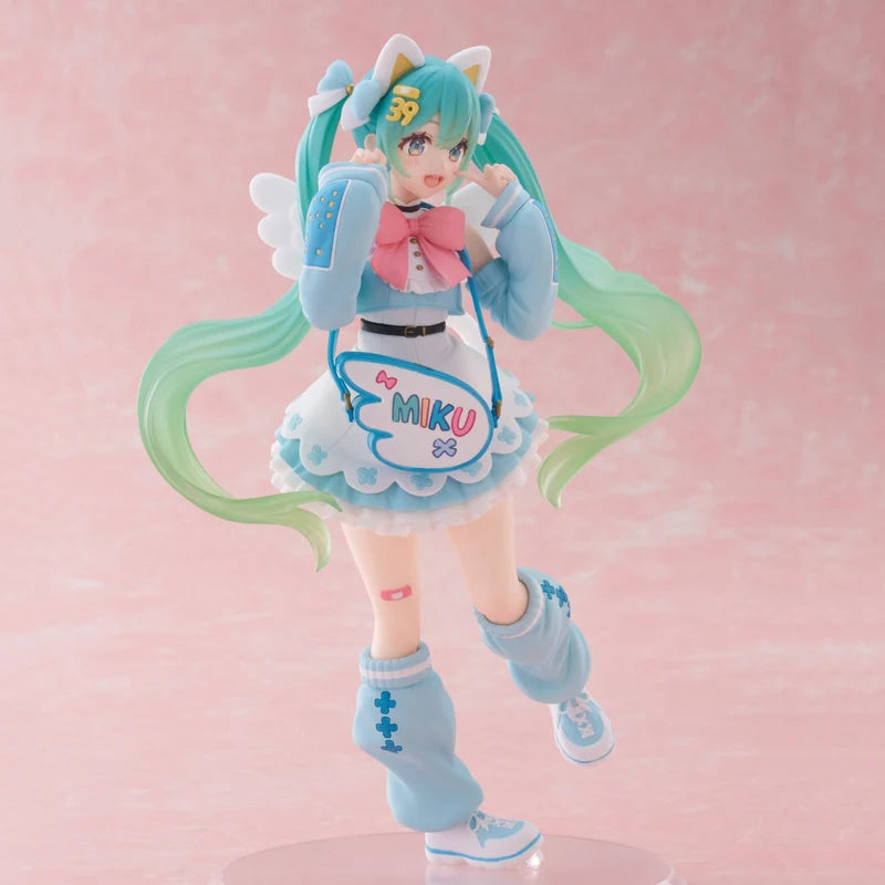 Original TAiTO Hatsune Miku Fashion Doll Creative Fashion Fancy Anime Figure PVC 18CM Collectible Model Statuette Ornament Gift