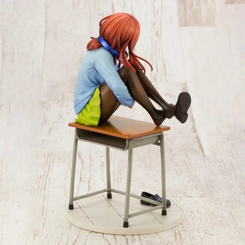 Anime The Quintessential Quintuplets Miku Nakano 1/8 Scale PVC Action Figure Anime Figure Model Toys Collection Doll Gift