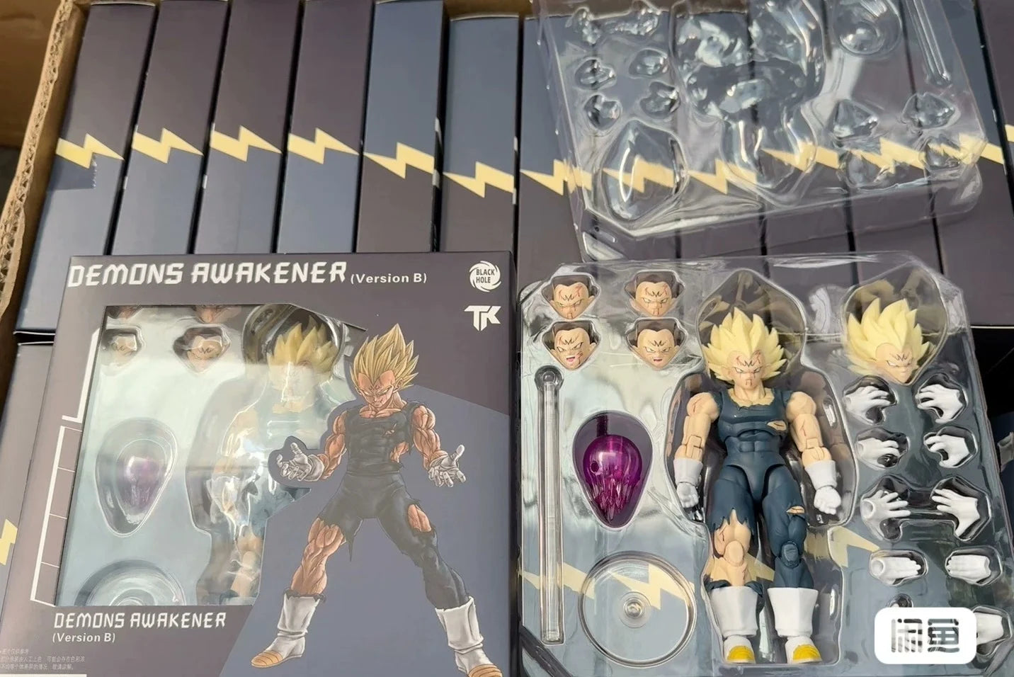 Black Hole Toys & TK Dragon Ball Z SHF Super Saiyan SSJ Majin Vegeta Battle Damage Full Power Anime Action Figures Models toys