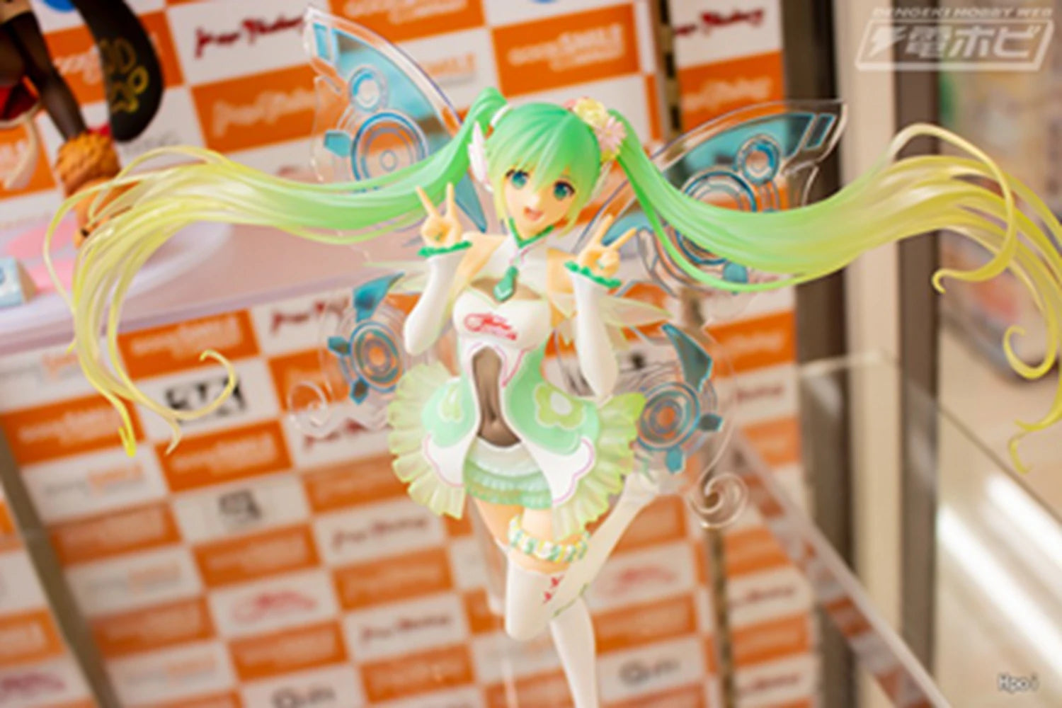 23CM Anime Hatsune Miku Figure 1/1 Racing 2017 Ver Racing Suit Dress Up Butterfly Wings Model Toy Gift Collection Action Figure