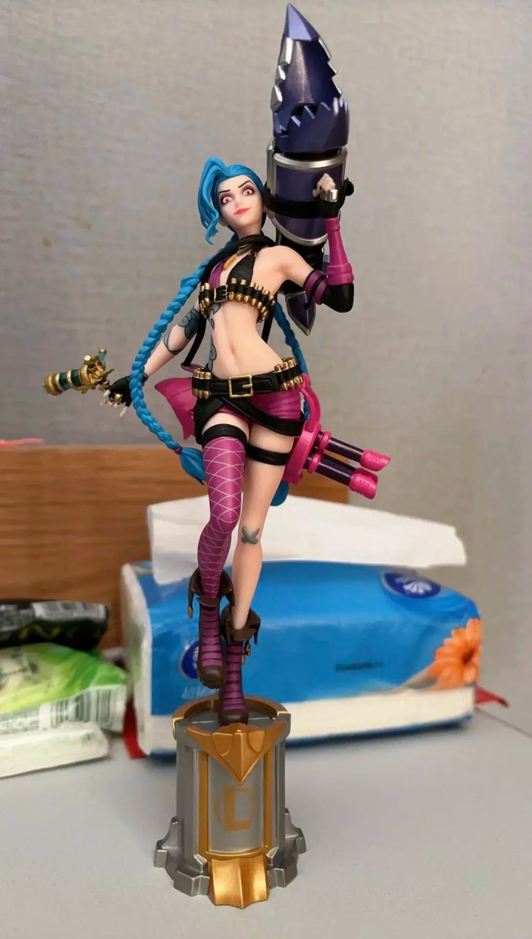 League of Legends Anime Figurine 22cm Luxanna Crownguard Lux Kaisa Jinx Action Figure Customizable Tiktok Trend Birthday Gift