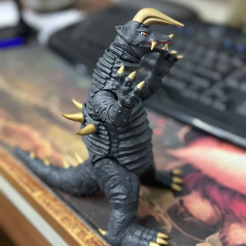 Anime Bodyguard Monster Black King Action Figure Cartoon SHF Monster Figure Movable Model PVC Collectible Ornaments Doll Toys