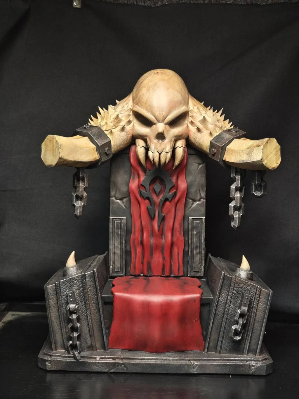 【Auf Lager】Warcraft Modell Horde Thron Figur Statue angepasst an Mithril Orks Nicht-Helden Spielzeug