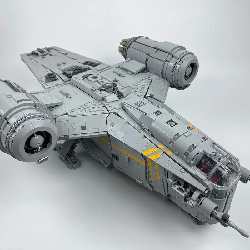 75331 6187Pcs Large Building Blocks The Razor Crest Birthday and Christmas Gift Toys for Children and Adults Fast Shipping