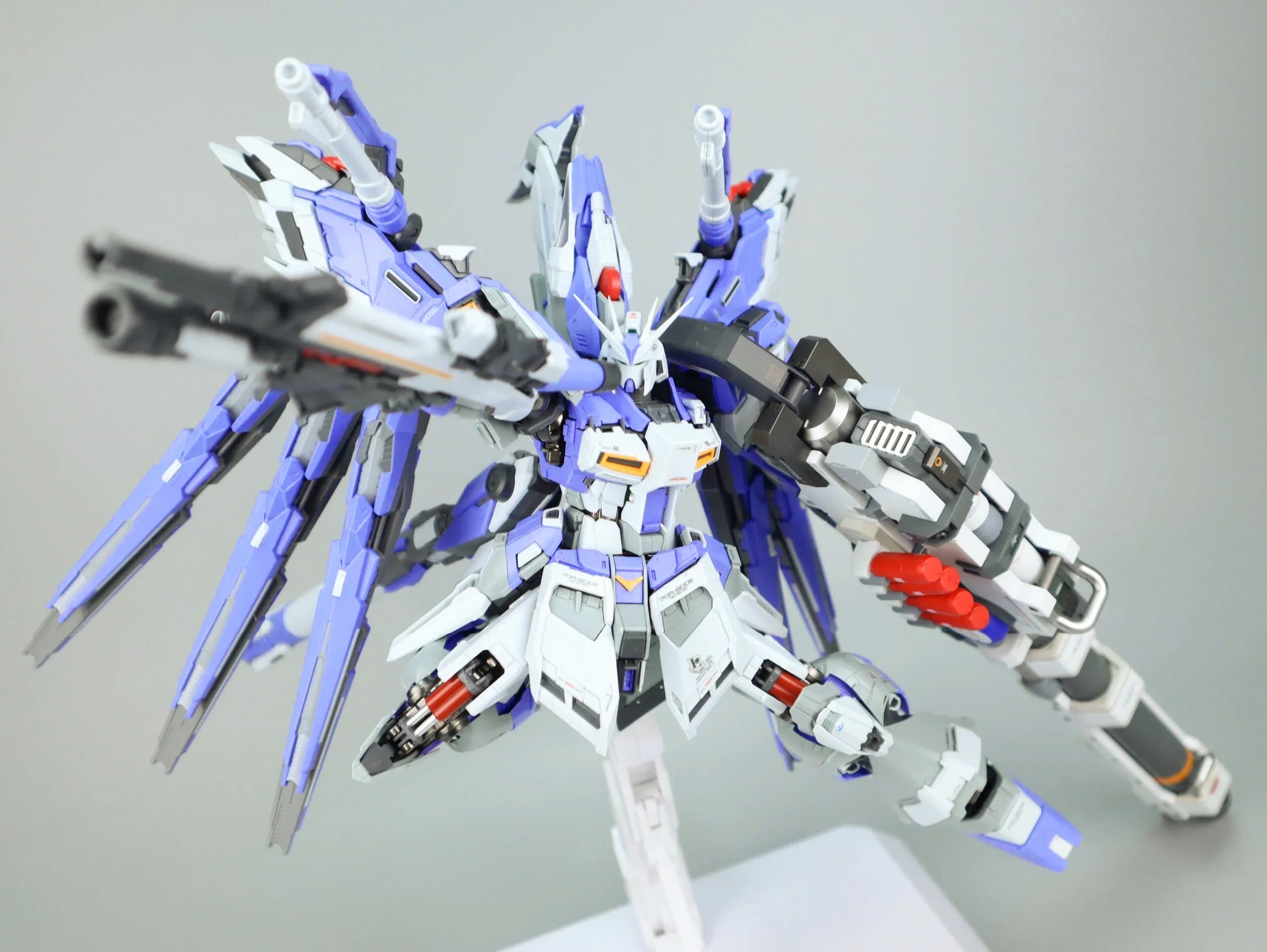 V-TIGER VT01 1/100MG Manatee Breeding Model HN Pre-painted Assembled Alloy Skeleton Model Action Toys Gift of Giant Beam Cannon
