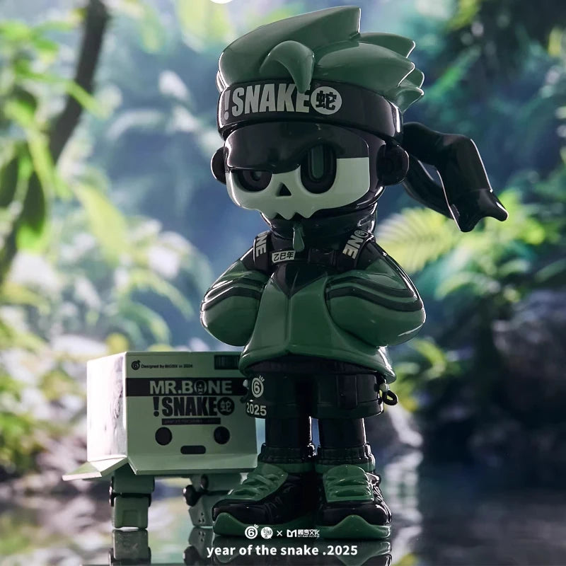 MR.BONE Limited Edition for The Year of The Snake Black and Green Skull Action Figure Desktop Ornament Collection Model Boy Gift
