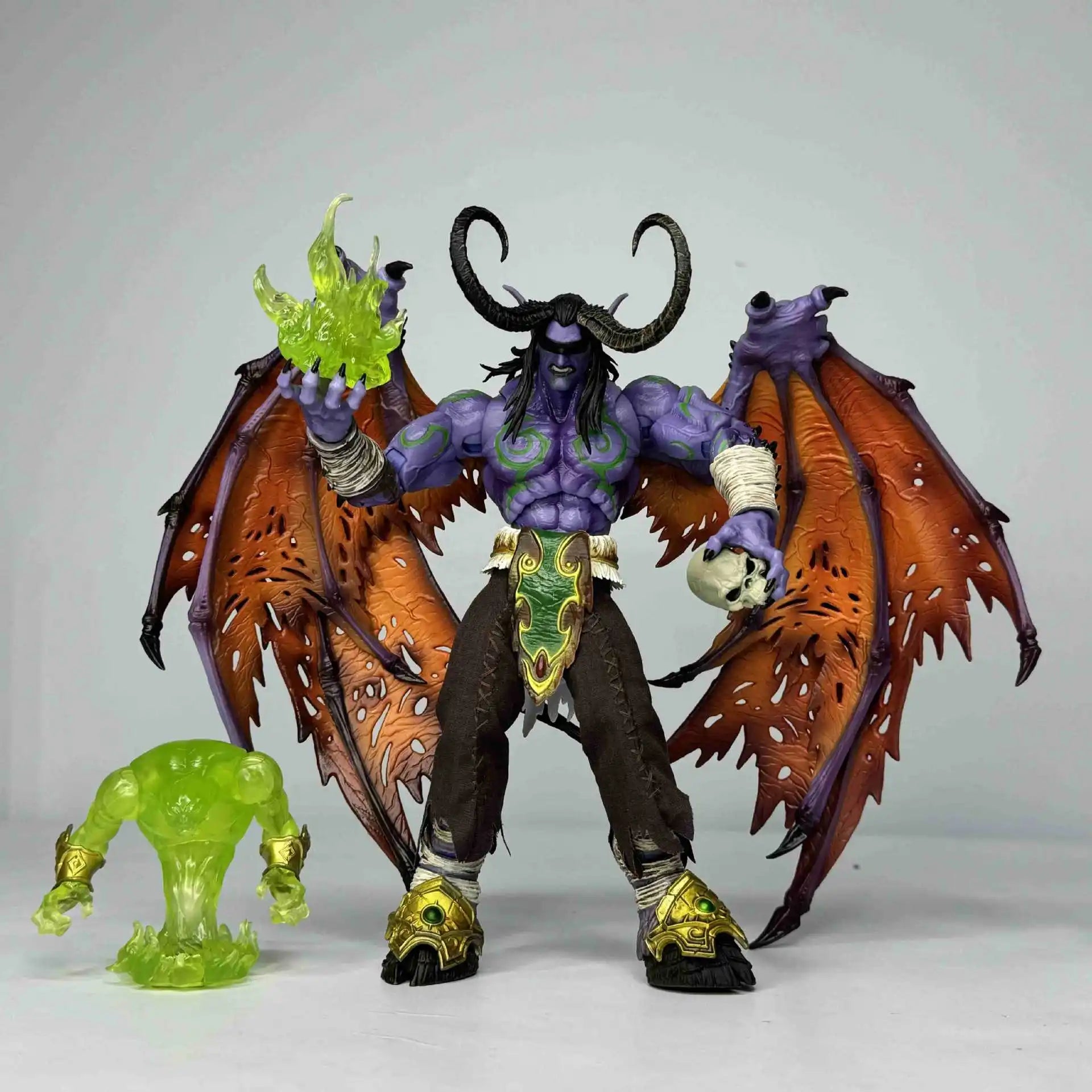 25 cm WOW Held Illidan Stormrage Dämonenjäger Elf Yudean PVC Actionfigur Anime Figur Modell Spielzeug Sammlung Puppengeschenk