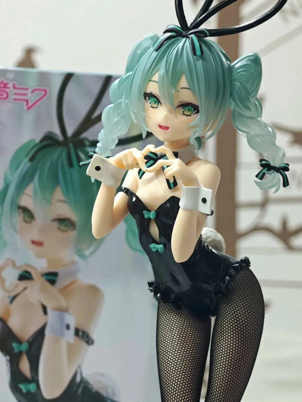 Genuine Anime Figure Hatsune Miku Rabbit Girl Kawaii Model Doll Genuine Action Anime Miku Figure Model Collectible Pendant Toys