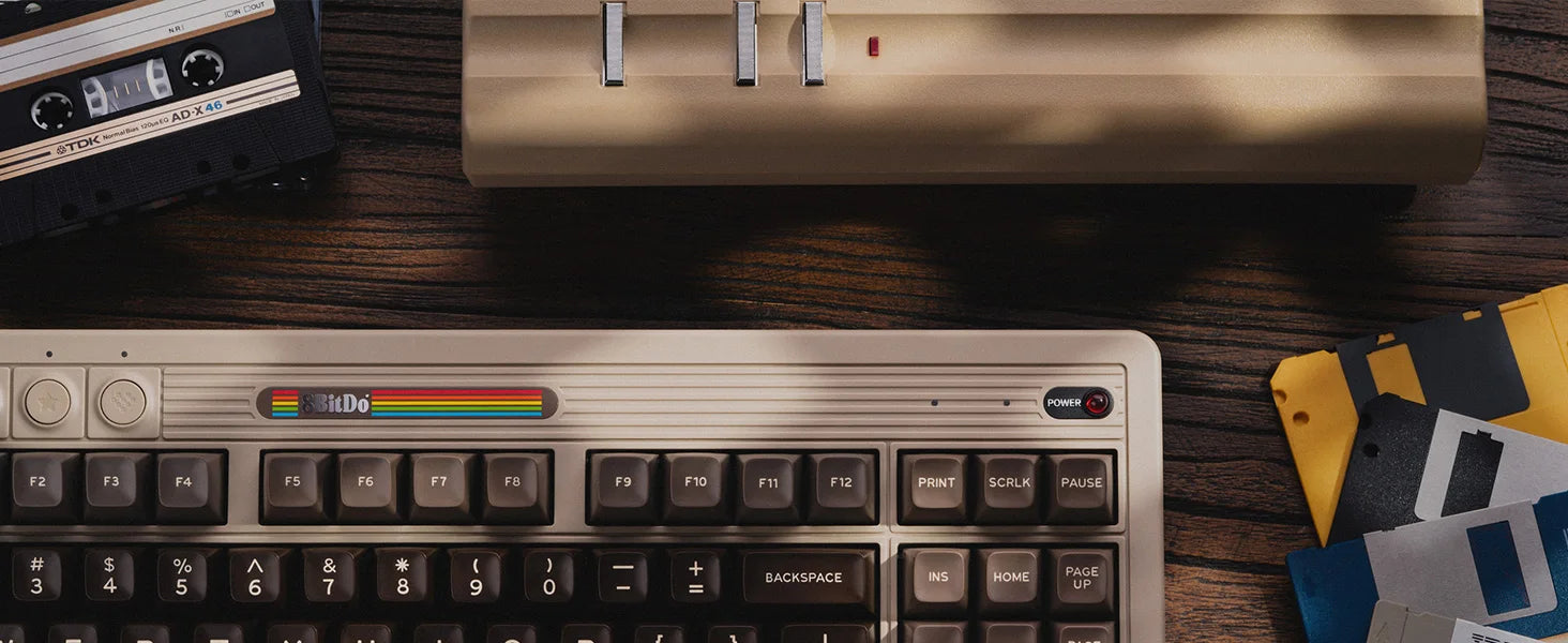 8BitDo Retro Mechanische Tastatur C64 Edition, Bluetooth, 2,4G Wireless und Kabelgebundene 3-Modus-Verbindung, für PC Windows 10 und Android 