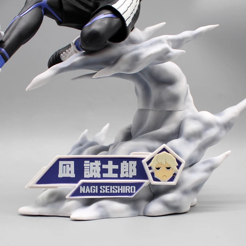Blue Lock Figures Nagi Seishiro Anime Figure Football Action Figurine Pvc Model Desk Collection Room Statue Doll Birthday Gifts