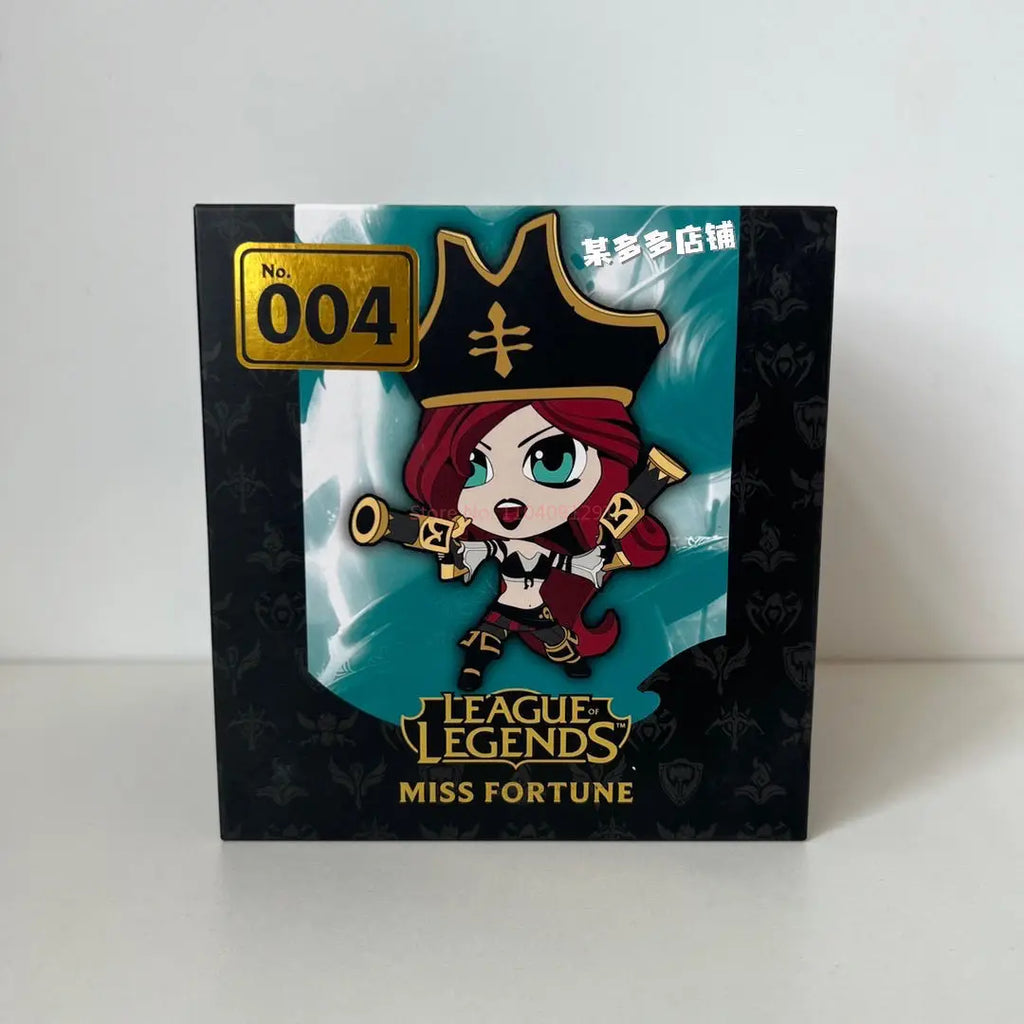 В наличност League of Legends Lol Game Peripheral Legit Hand Timokyu Moon Galen Jinx Bobi Arri Miss Doom и т.н. Украшение играчка Коледен подарък