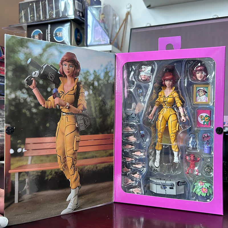 NECA Yellow Clothes Female Reporter Version 2.0 Figure Michelangelo Mummy Raphael Frankenstein April O'Neil Action Figure Toys