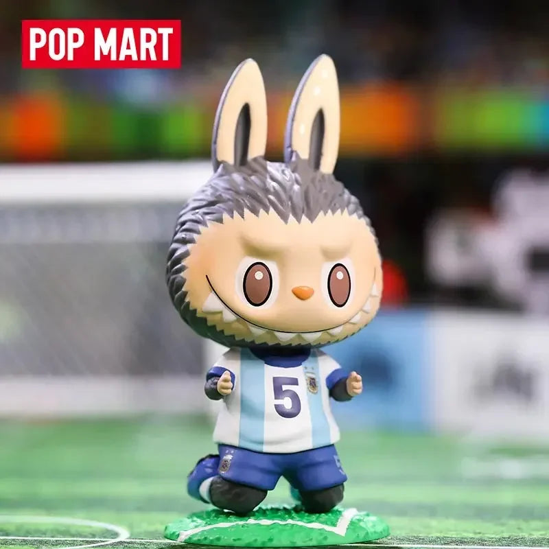 POP MART LABUBU ASOCIACION DEL FUTBOL ARGENTINO Серия Blind Box Мистериозна кутия Guess чанта Играчки Кукла Сладка Аниме Фигурка Настолна