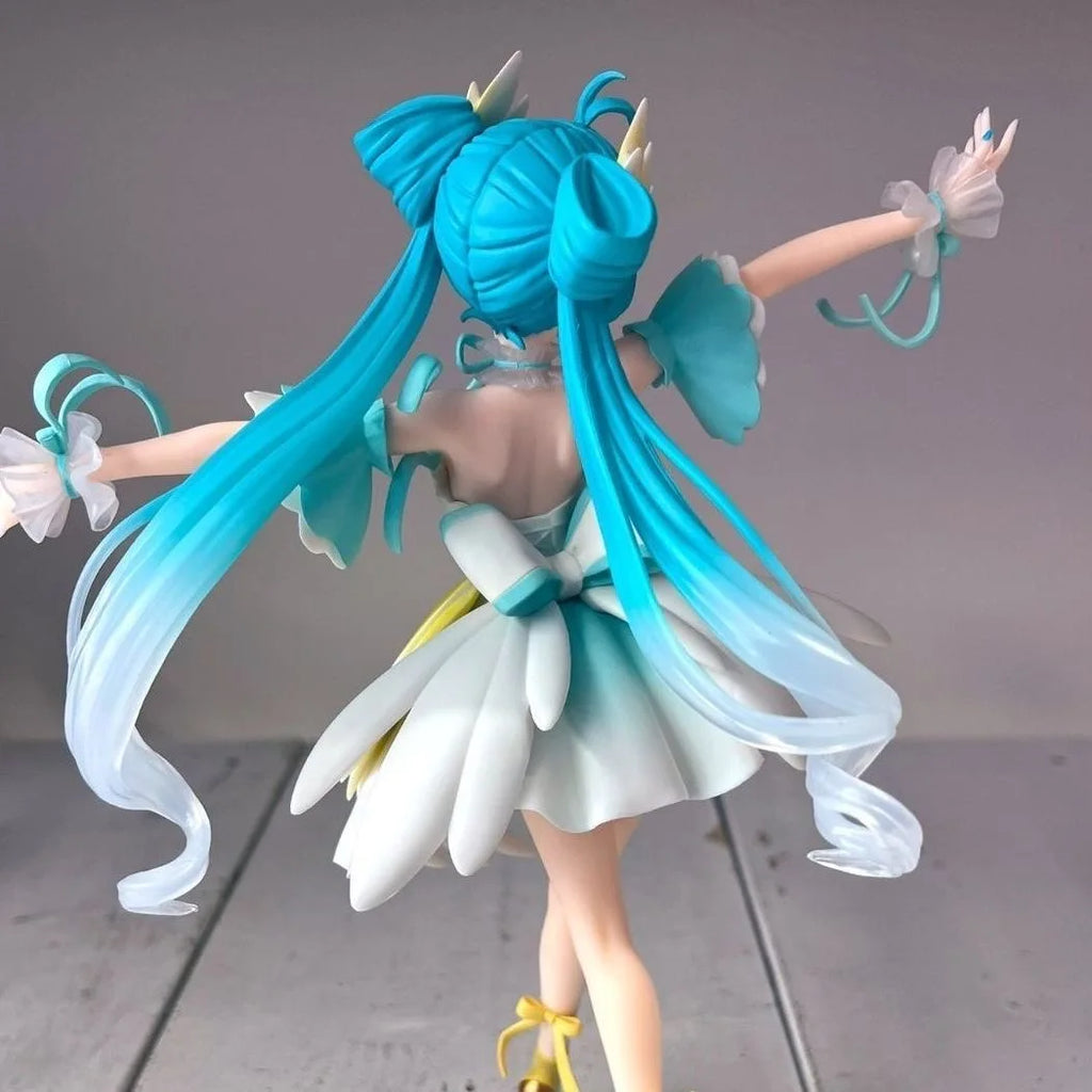 20CM New Anime Hatsune Miku Swan Lake Princess Kawaii Action Figure PVC Doll Model Toys ornament Desktop Decoration Gifts