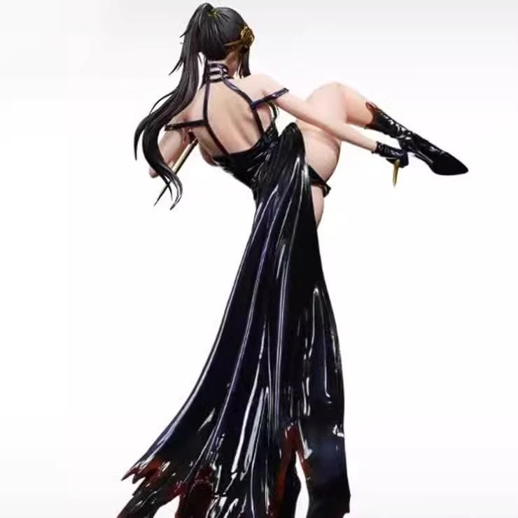 Spy X Family Yor Forger Battle Version Model Figure 32cm Anime Fighting Sexy Beautiful Girl Figure Game Collectible Doll Gift