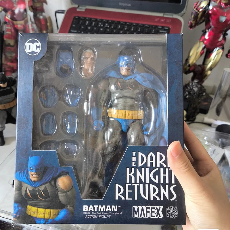 Original Mafex 119 Mafex Batman Tdkr The Dark Knight Triumphant In Stock Anime Action Collection Figures Model Toys