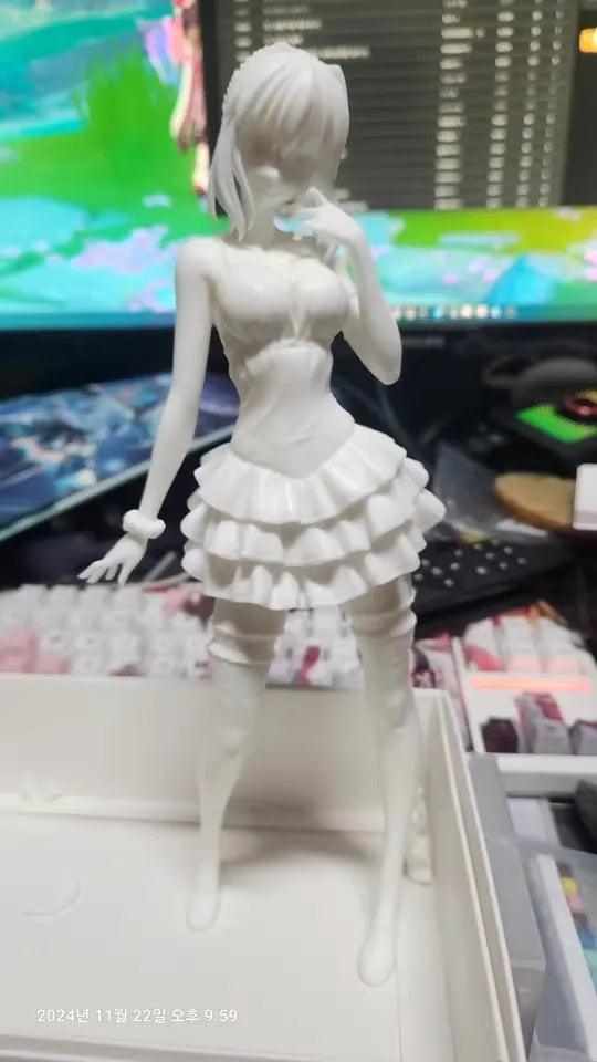 1/6 Anime fate/Extra CCC saber Kit kawaii Resin GK DIY White Assembly GK Model Statue Toys doll Collection Gifts