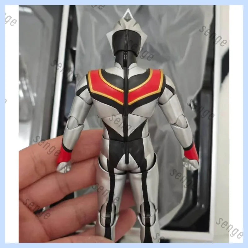 [Genuine Spot] Bandai SHF Real Bone Sculpture Ultraman Tiga Tornado Form / Evil Tiga Action Figure Gift Collection Ornament